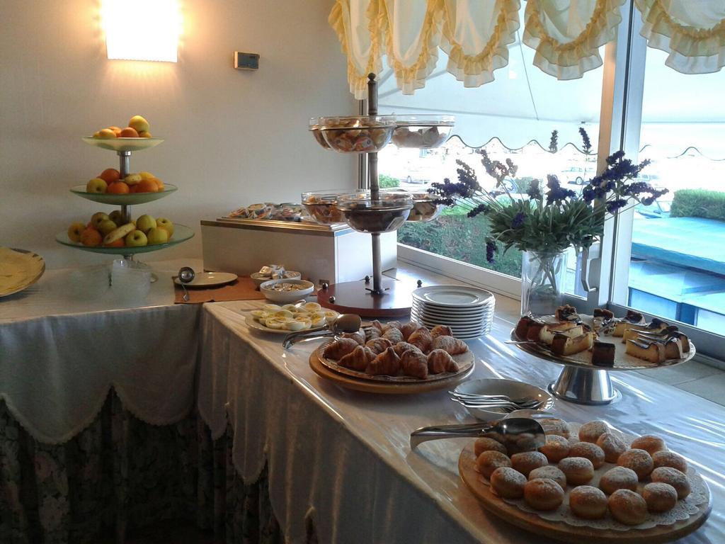 Hotel Metropol Caorle Dış mekan fotoğraf